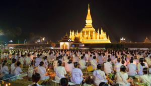 Au Stupa That Luang à Vientiane